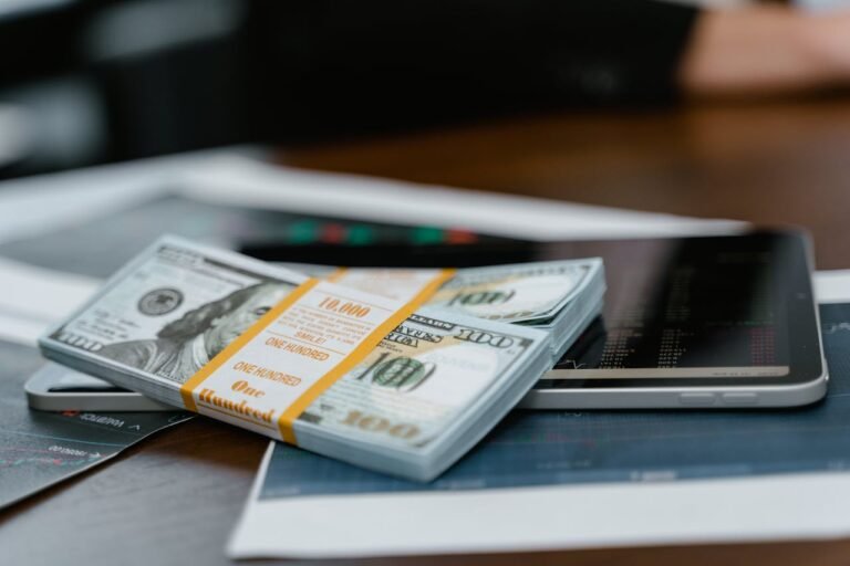 How Affiliate Marketing Works 2025 - How Affiliate Marketing Works in 2025 – Industry Size, Popular Programs & Getting Started - How to earn extra money