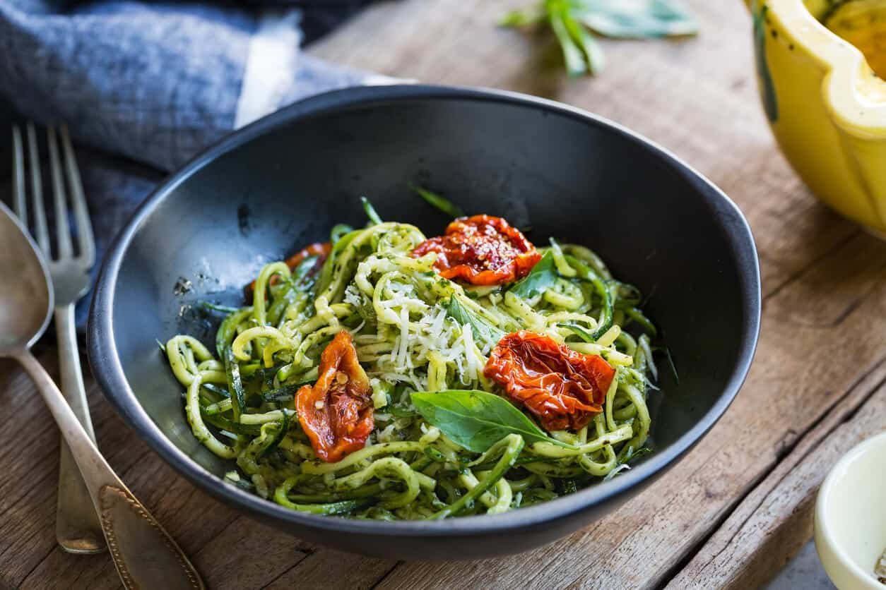 asian zucchini noodle bowl