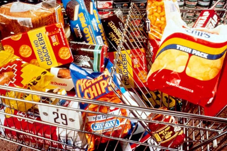 Food Industry - The 9 Biggest Lies the Food Industry Tells Consumers