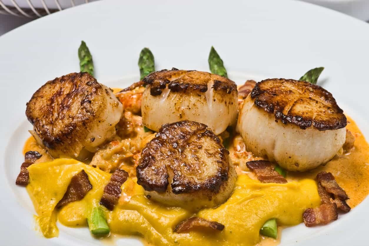 herb crusted scallops