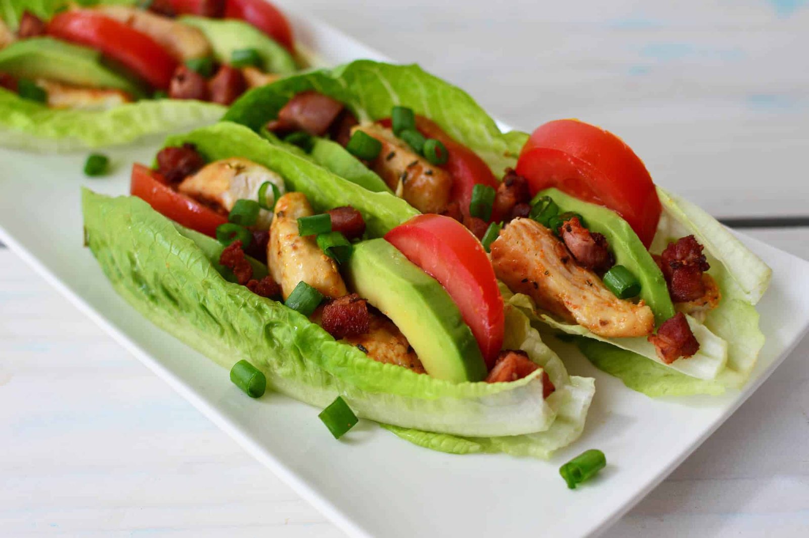 lettuce wraps with chicken and avocado