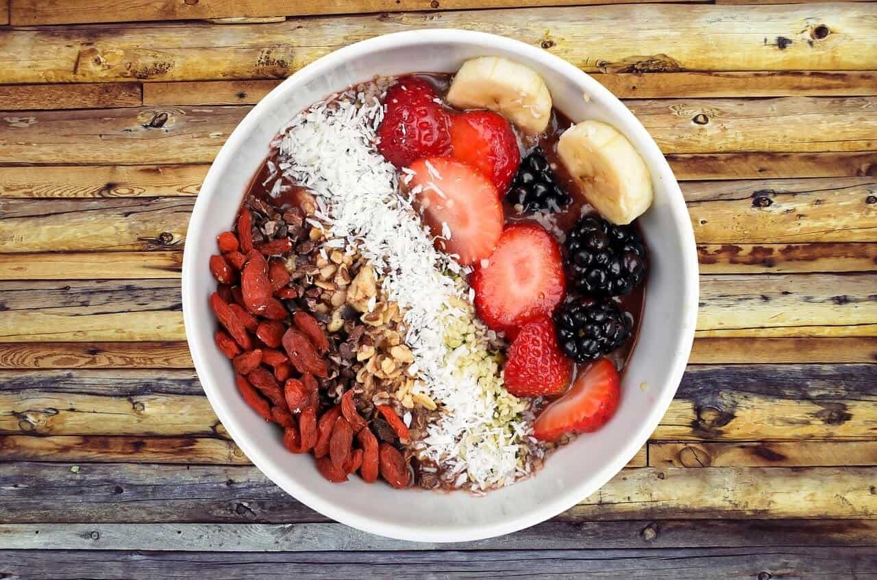 mixed fruit with salad dressing