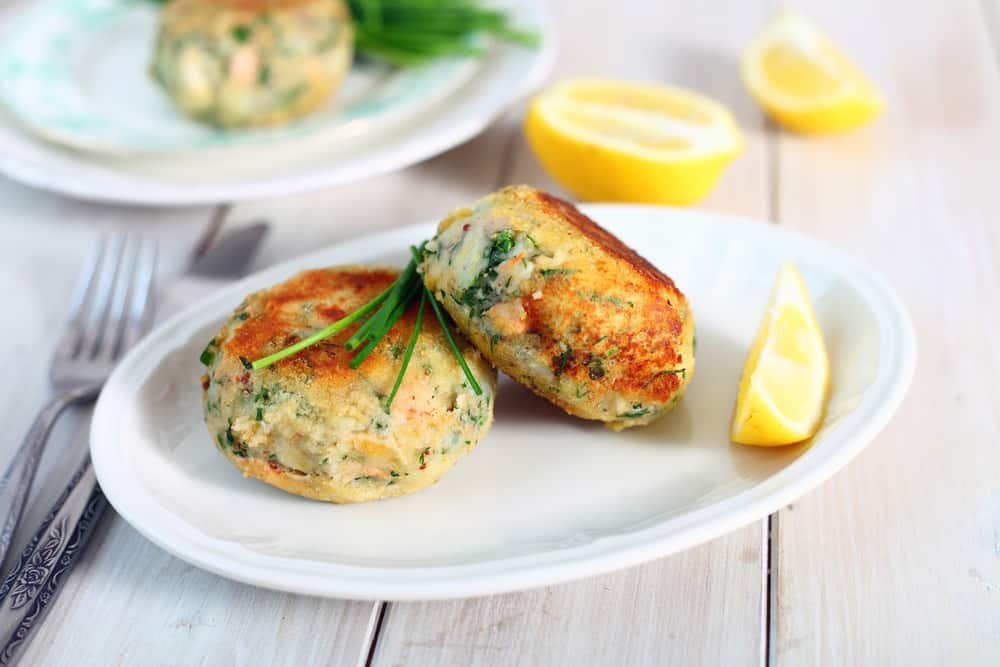 Quinoa salmon cakes