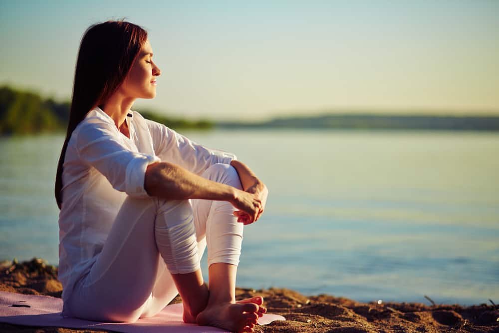 Experiencing weather mindfully