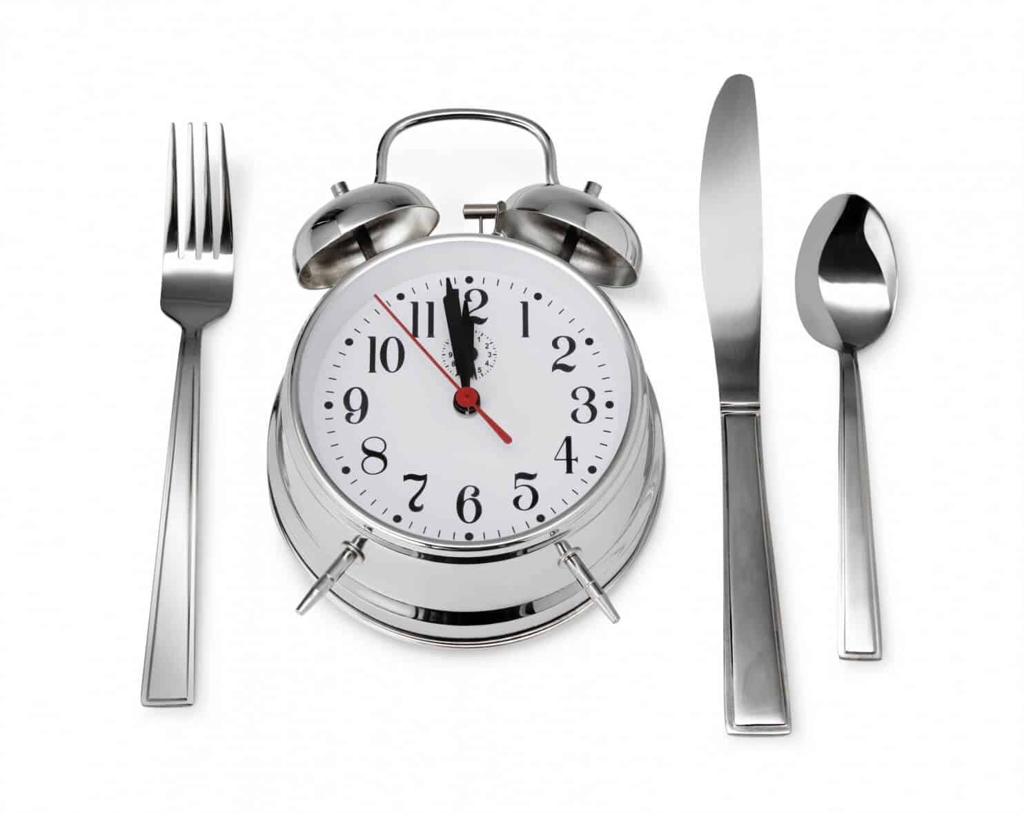 sleep deprivation and late night eating